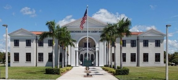 front view historic courthouse4